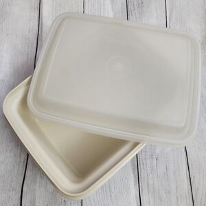 Tupperware Vintage Ice Cream Saver With Dome Lid Almond
